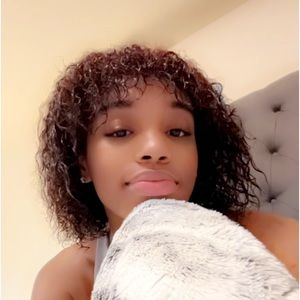 Meet your Posher, Mari